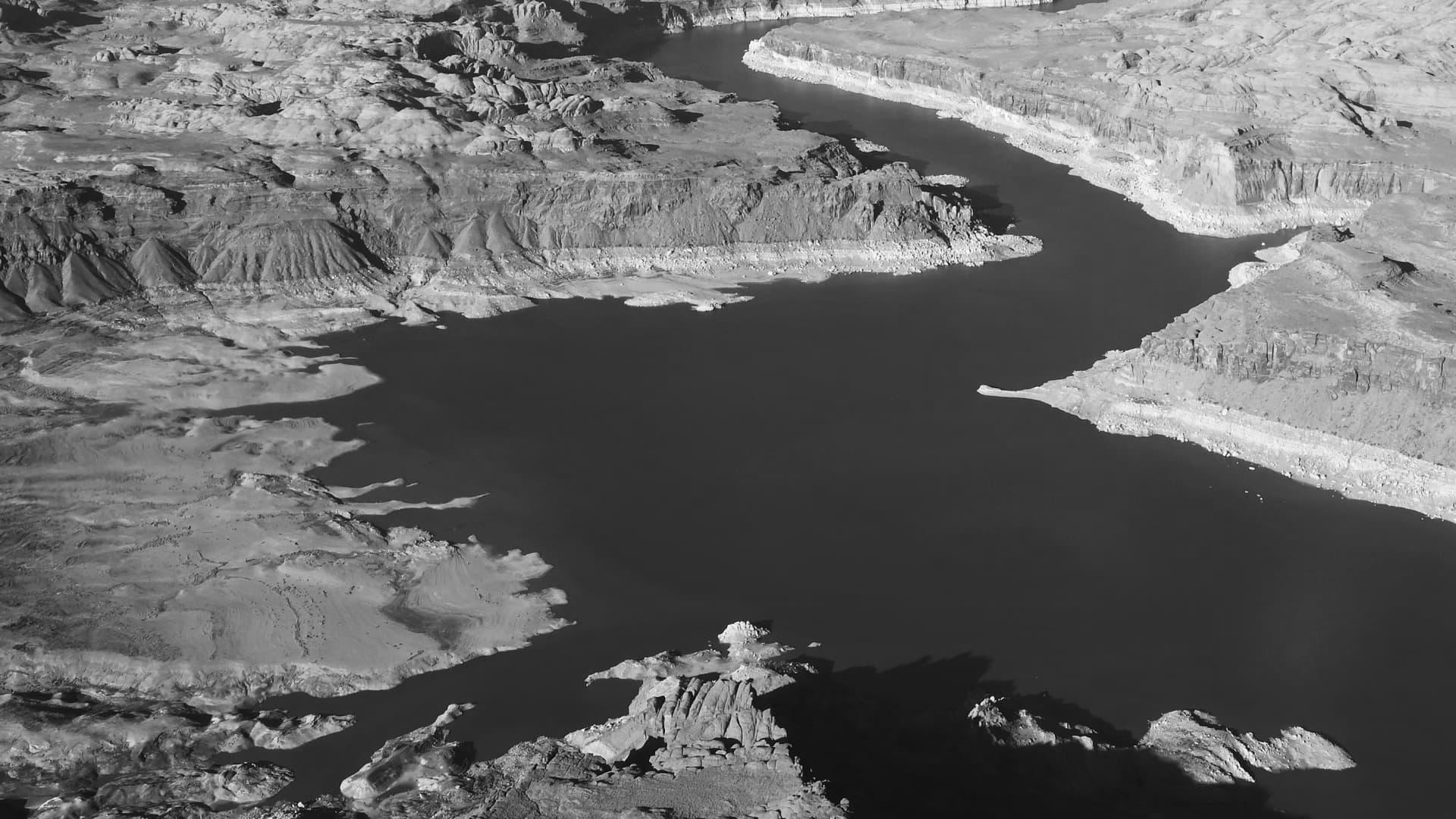 Lake Powell Glen Canyon Dam water release delayed resulting from drought